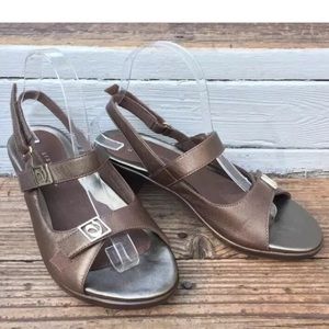 Aravon by By New Balance Sandals